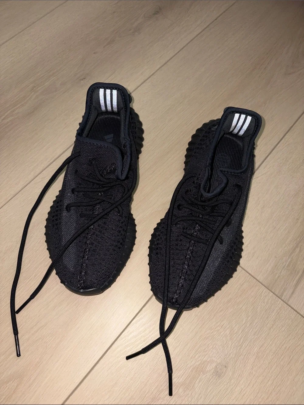 Men's Black Knit Lace-Up Sneakers